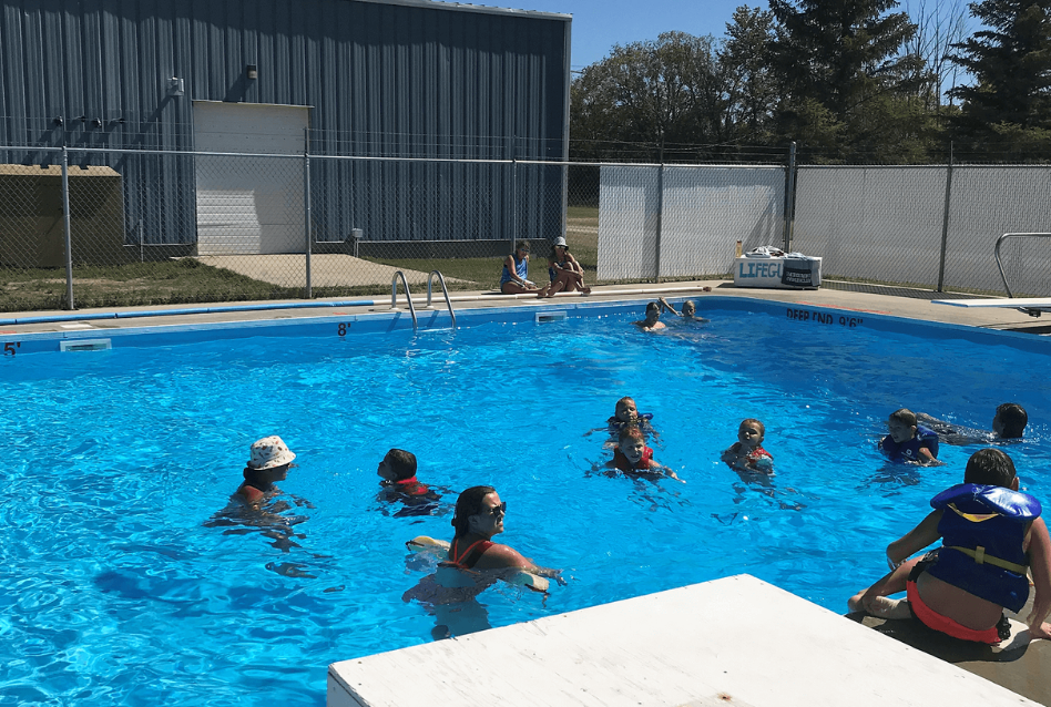 swimming pool 379 x 255 -2